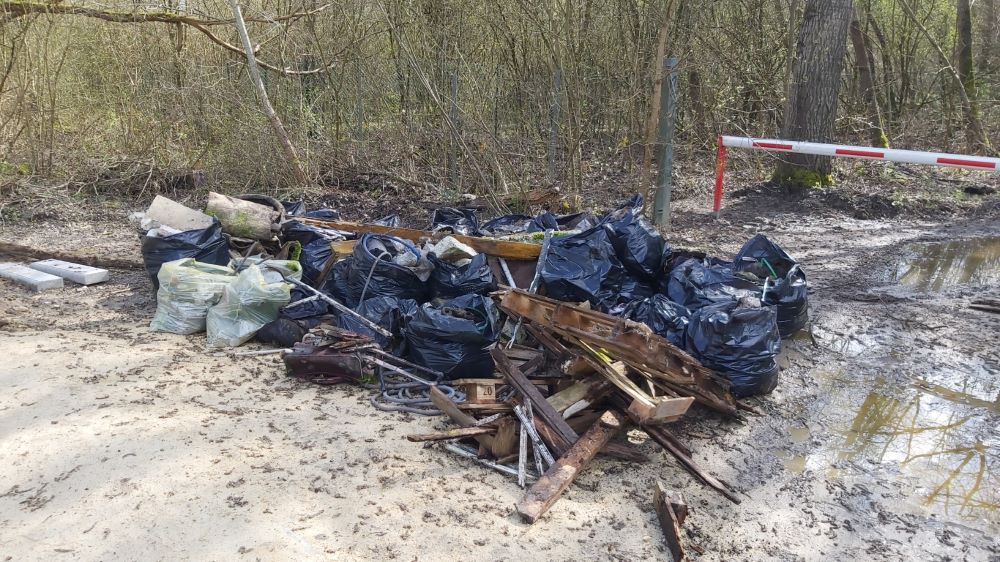 Déchets du pont de l'A16